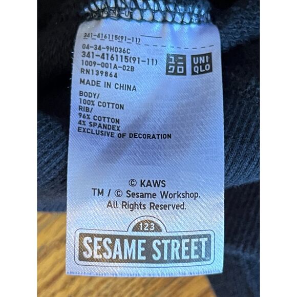 KAWS x UT Uniqlo Black 100% Cotton Pullover Sweatshirt Top   Women's Size XS - Picture 5 of 10